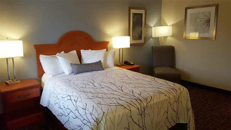 Red Roof Inn Morton Grove Zewnętrze zdjęcie